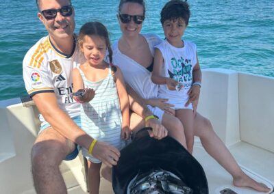 Experience the excitement of fishing on a boat in Benalmádena with the whole family, including the children!